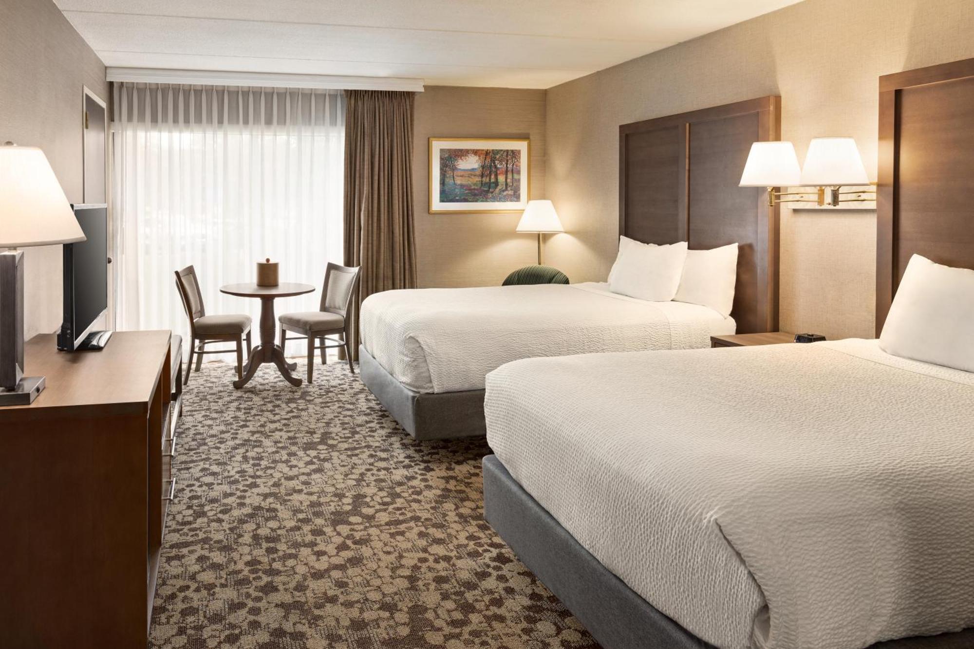 Ramada Plaza By Wyndham Portland Hotel Exterior foto